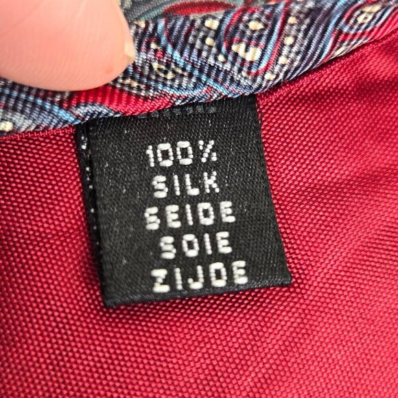 Brooks Brothers 100% Silk Men's Tie Red Blue Green Cream Oval & Diamond Pattern - Picture 5 of 6